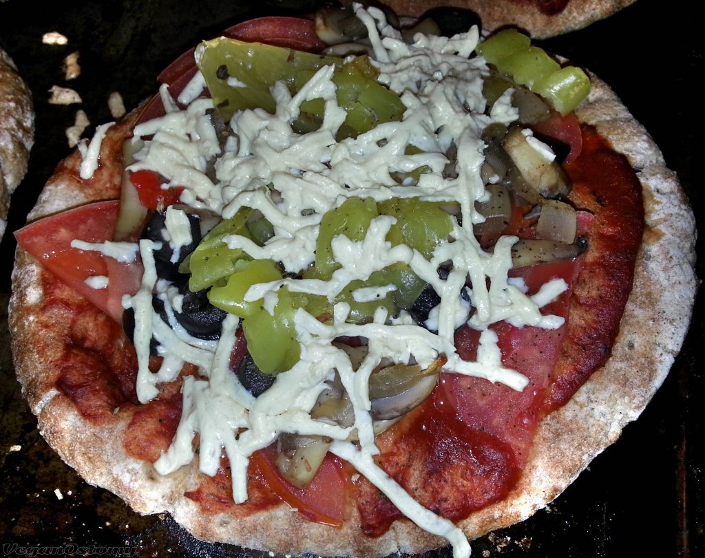 Pita pizza with dayia vegan cheese